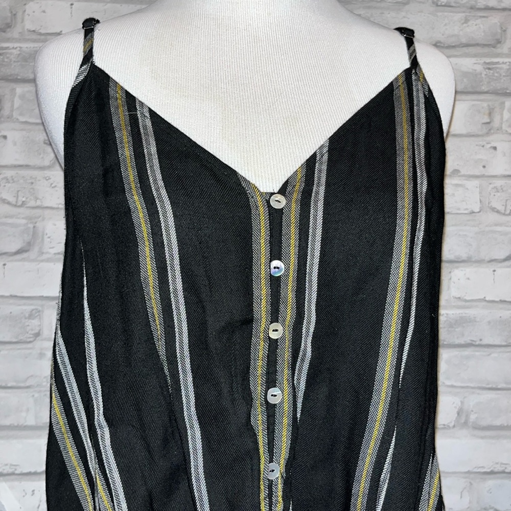 HARPER HERITAGE black white gray yellow stripe spaghetti strap vneck medium top